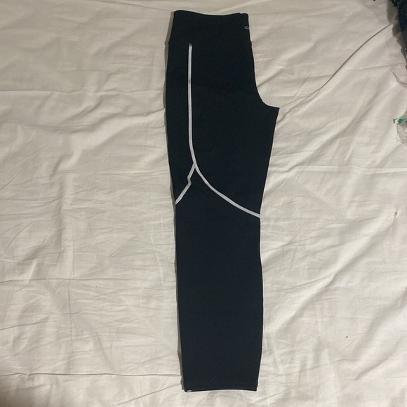 Zuda z stretch legging with reflective cover stitch - Picture 3 of 7